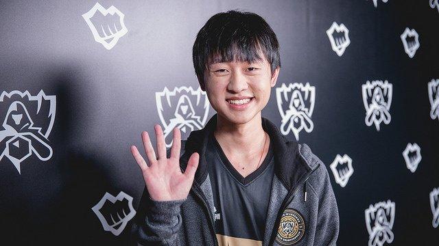 亚雷亚尔晋