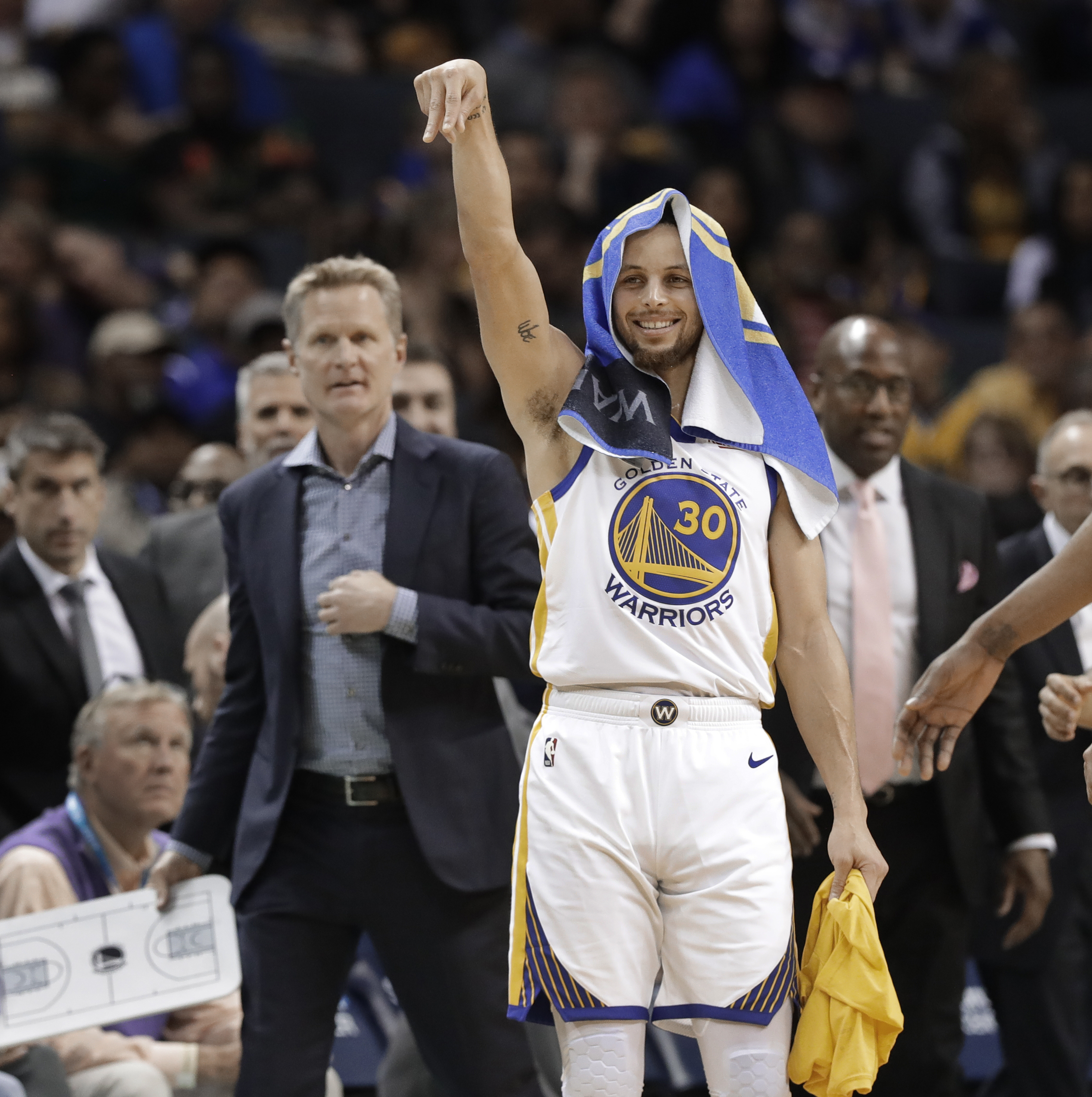 尽一切努力 尽一切努力